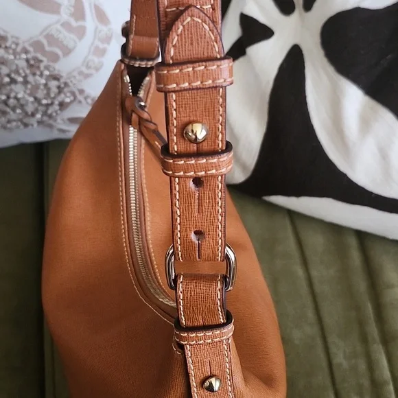 SALE💥Dooney & Bourke Hobo Purse - Picture 6 of 17